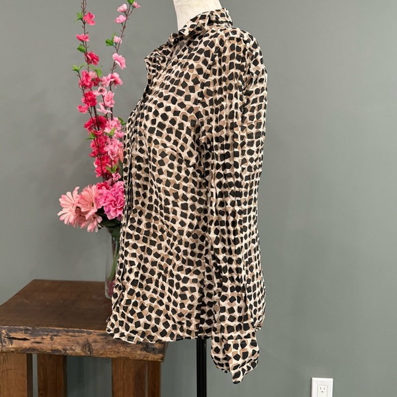 Olsen Button Down Long Sleeve - Picture 4 of 11